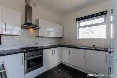 5 bed house, Tewkesbury Street, Cathays, Cardiff, CF244QS - Image 2
